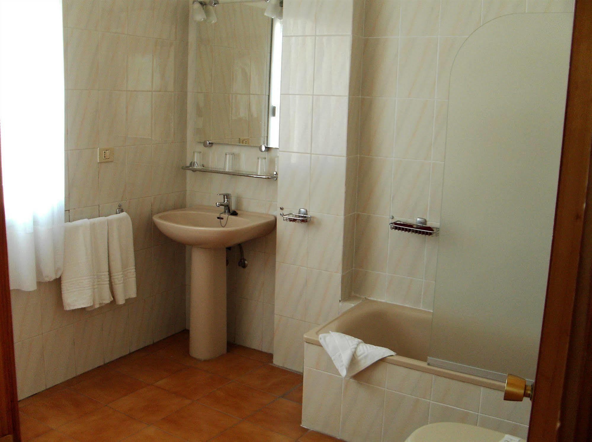 Hotel Ucanca San Isidro  Extérieur photo
